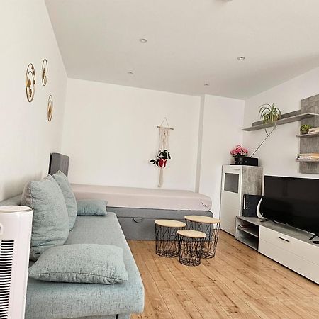 Schoene Ferienwohnung 54 M², Zentrumsnah, Kingbett Erfurt Eksteriør billede