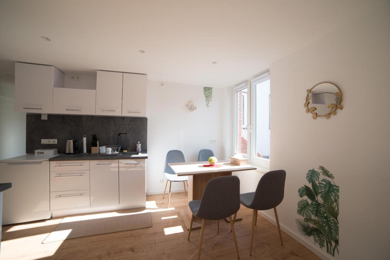 Schoene Ferienwohnung 54 M², Zentrumsnah, Kingbett Erfurt Eksteriør billede