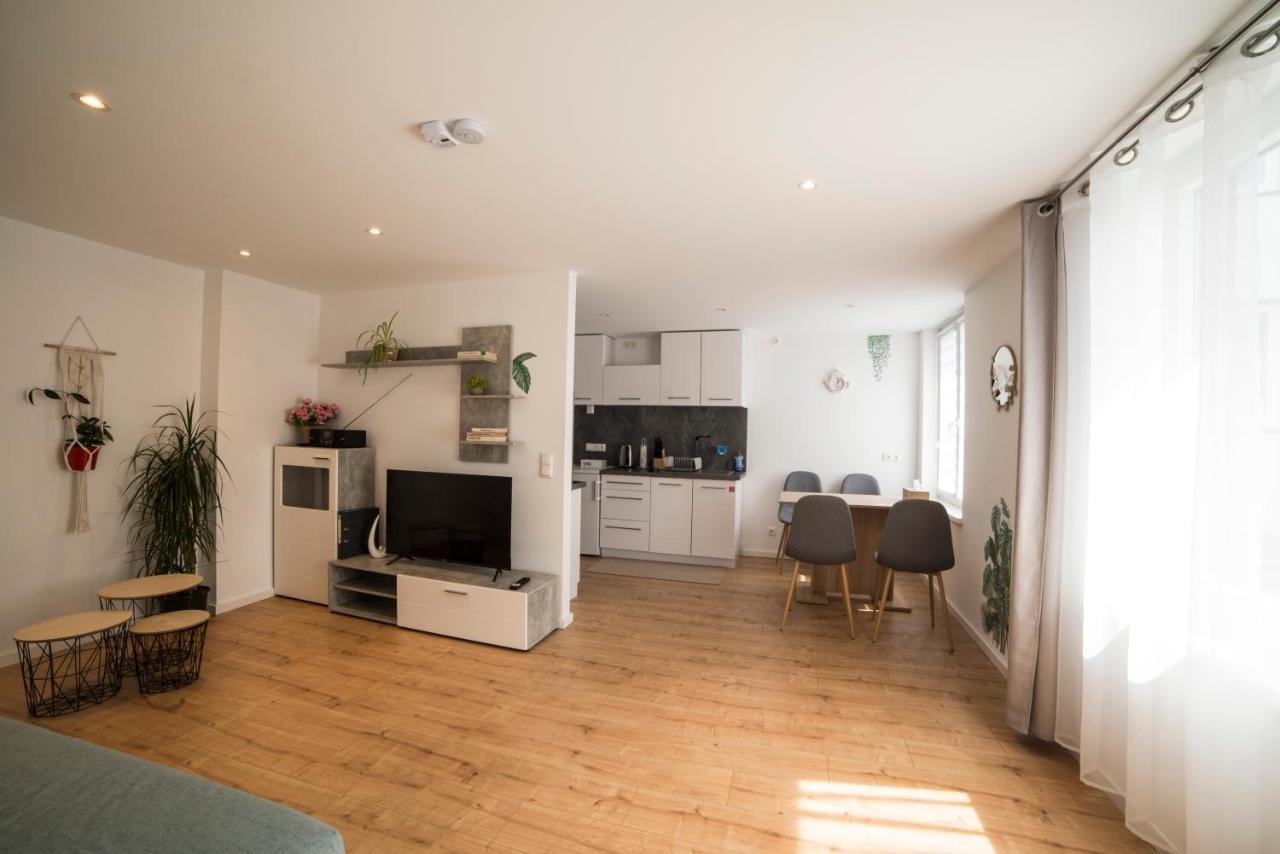 Schoene Ferienwohnung 54 M², Zentrumsnah, Kingbett Erfurt Eksteriør billede