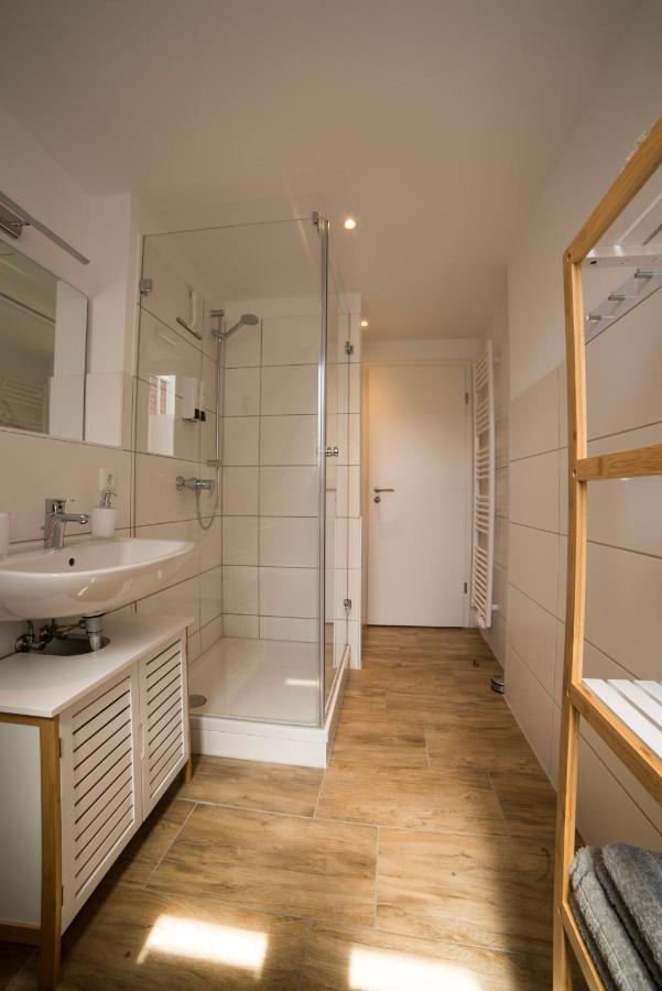 Schoene Ferienwohnung 54 M², Zentrumsnah, Kingbett Erfurt Eksteriør billede