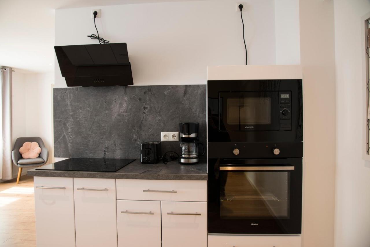 Schoene Ferienwohnung 54 M², Zentrumsnah, Kingbett Erfurt Eksteriør billede
