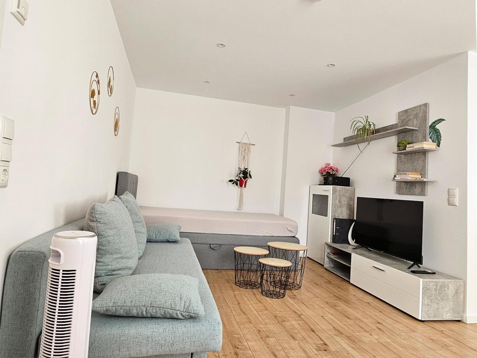 Schoene Ferienwohnung 54 M², Zentrumsnah, Kingbett Erfurt Eksteriør billede